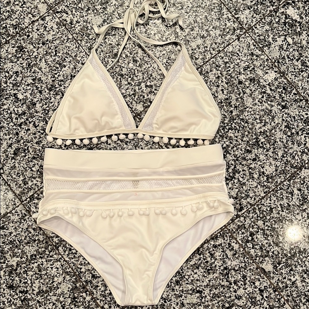 Elegant White Lace Trim Bikini Set